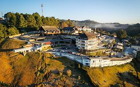 Chris Wellness Resort Hotel